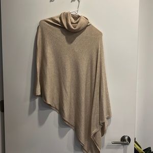 Kerisma tan poncho